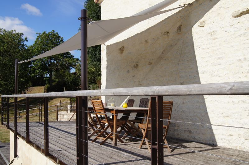 Custom Design Consultants